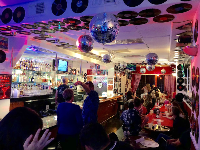 RetroRoom Lounge - Bar in Palm Springs