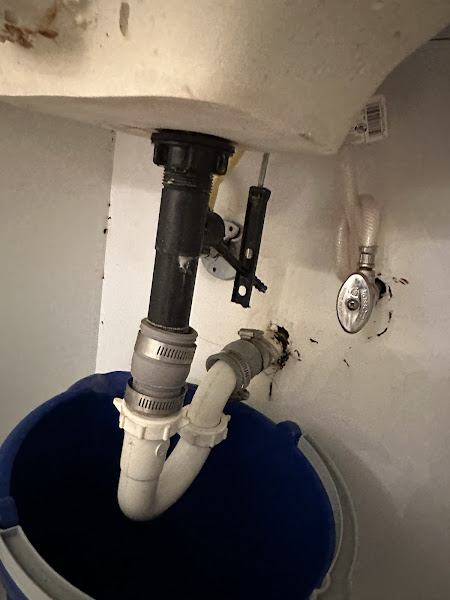 AAAPLUMBINGSERVICES COM