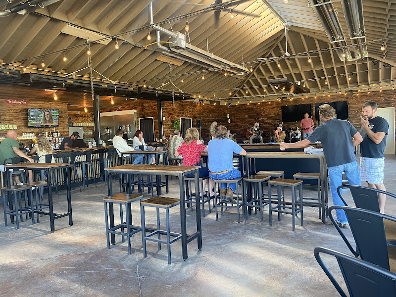 Tall Pines Beer and Wine Garden, Pagosa Co - Beer garden in Pagosa Springs