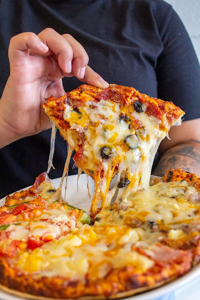 Original Magoo's Pizza - Pizza restaurant in Honolulu