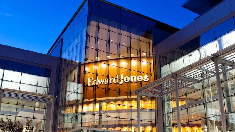Edward Jones - Financial Advisor: Lea T Schneider, CEPA®|CRPC™ - Financial consultant in Crivitz
