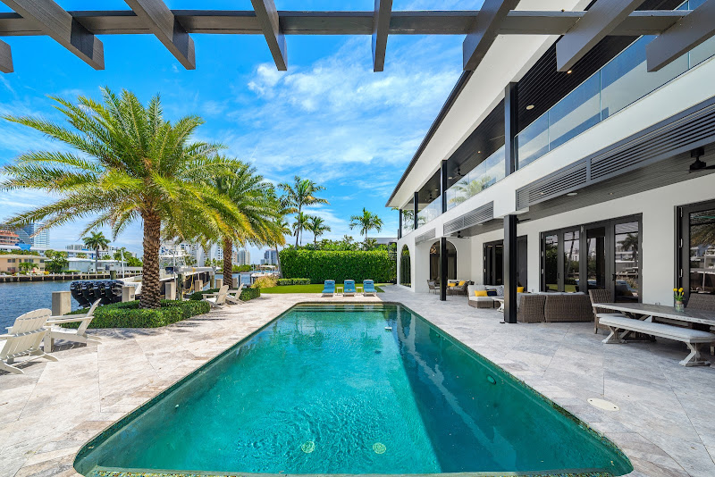 Luxury Rentals Miami Beach - Vacation home rental agency in Miami Beach