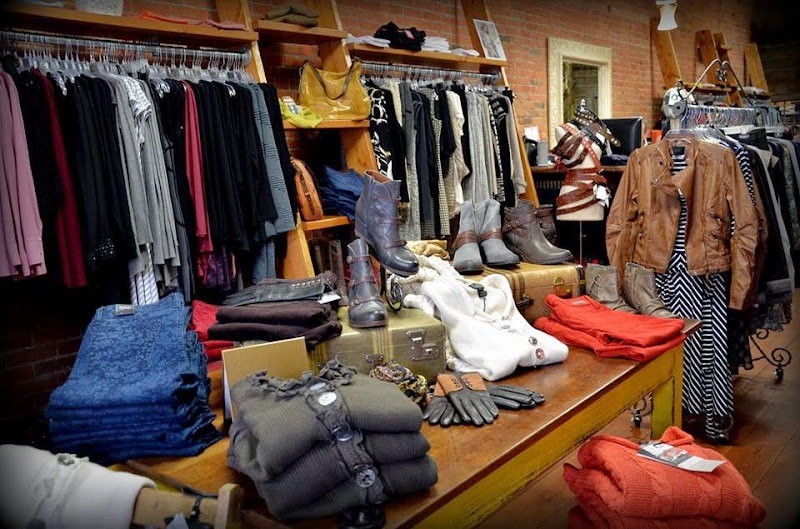 Damselfly Clothing Co. - Women's clothing store in Bozeman