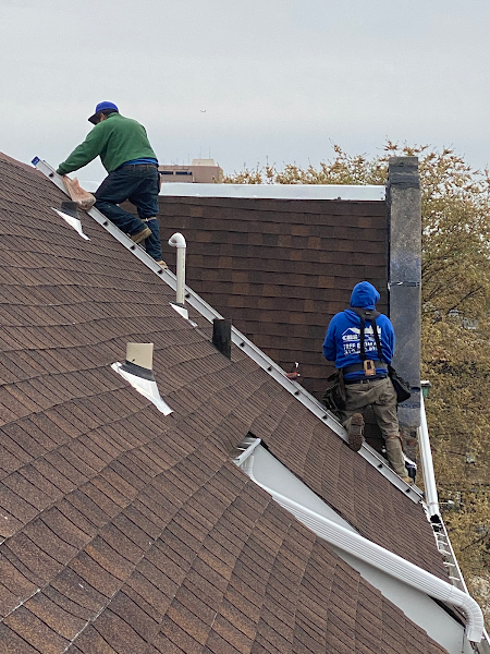Chicago Roofing Solutions - Roofing contractor in Chicago