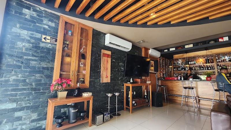 Meeting Cigar Club - Cigar shop in Puerto Plata 57000