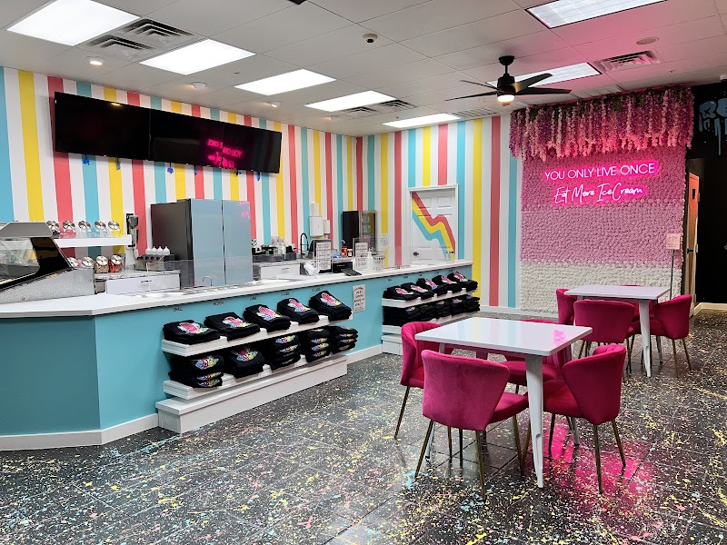 YOLO Rolled Ice Cream & Candy Co. - Ice cream shop in Branson