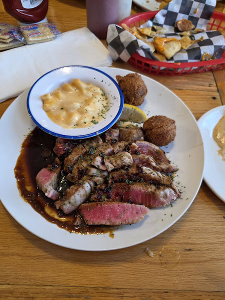 Hyman's Seafood - Seafood restaurant in Charleston