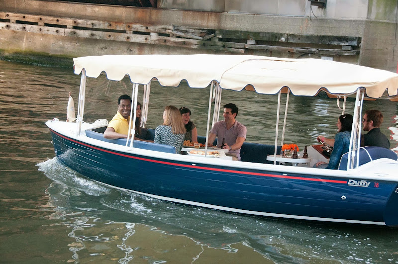Chicago Boat Company - Boat rental service in Chicago