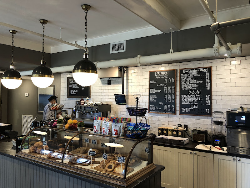 Boxwood Coffeeshop & Cafe - Cafe in Mackinac Island