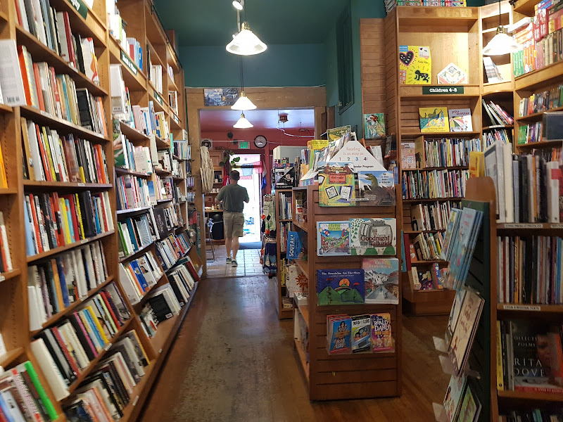 Between the Covers Bookstore and Bruno Cafe - Coffee shop in Telluride