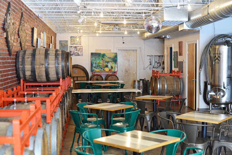Hutton & Smith Brewing Co. - Brewery in Chattanooga