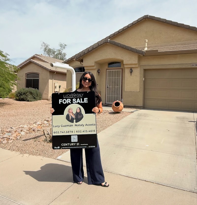 Lucy Guzman Nataly Acosta - Mother/Daughter Real Estate Team photo