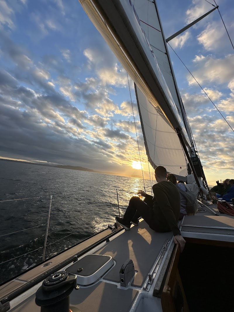 Sailing Seattle photo