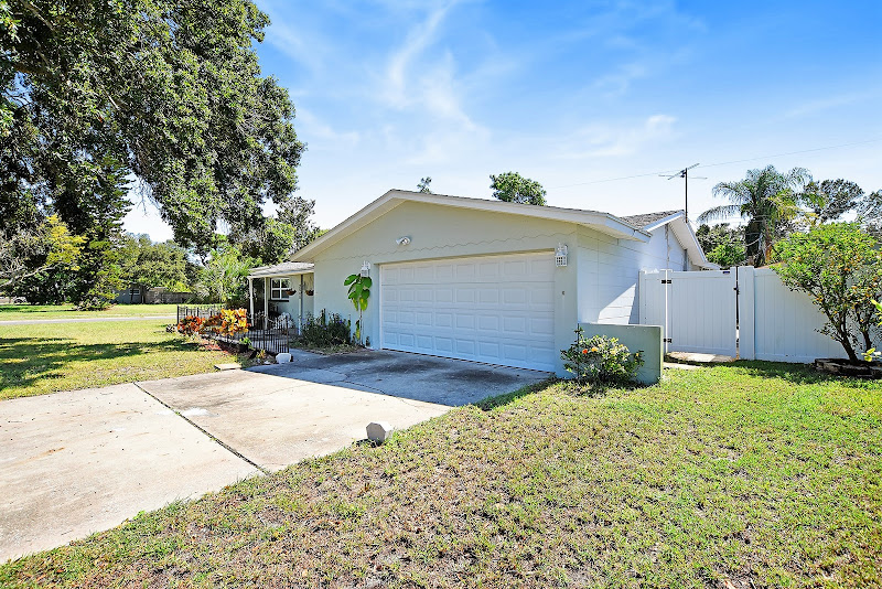 Tyson Rollins - Real estate agency in St Pete Beach
