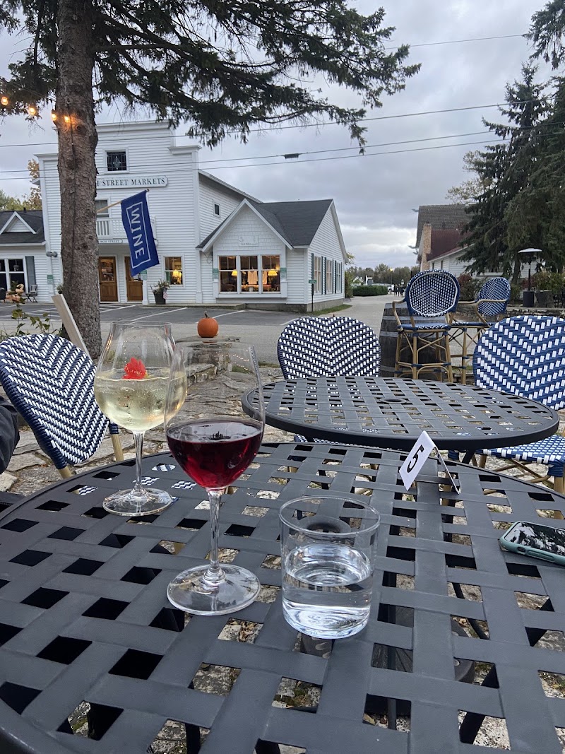 Pearl Wine Cottage - Wine bar in Ephraim