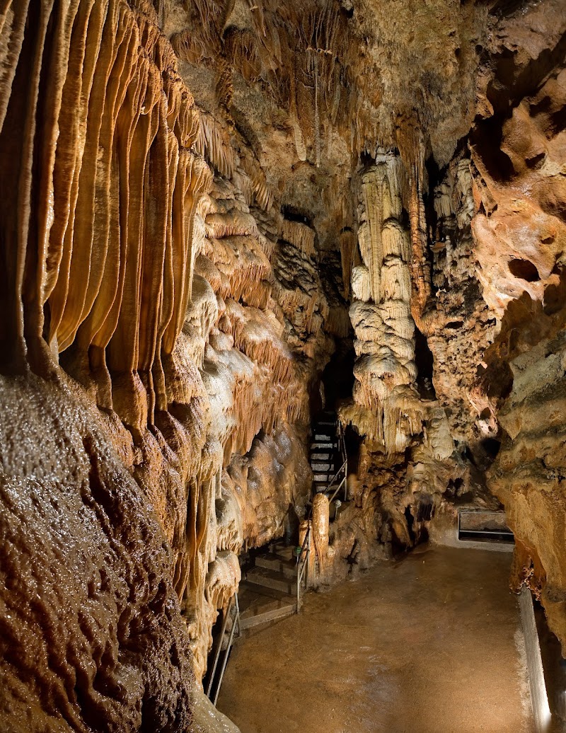 Bridal Cave & Thunder Mountain Park