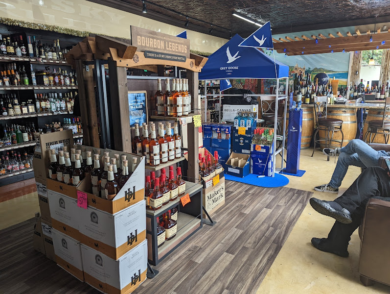 Surf N Sand Liquors - Carmel - Liquor store in Junipero St