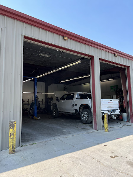 Levi's Tire and Auto