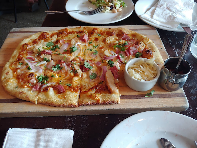 Fire Artisan Pizza - Pizza restaurant in Coeur d'Alene