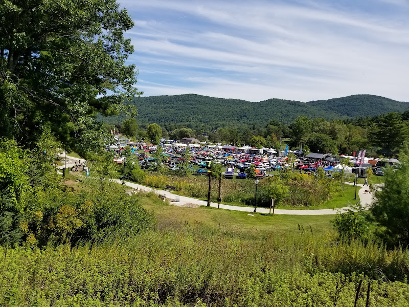 Charles R. Wood Park - Tourist attraction in Lake George