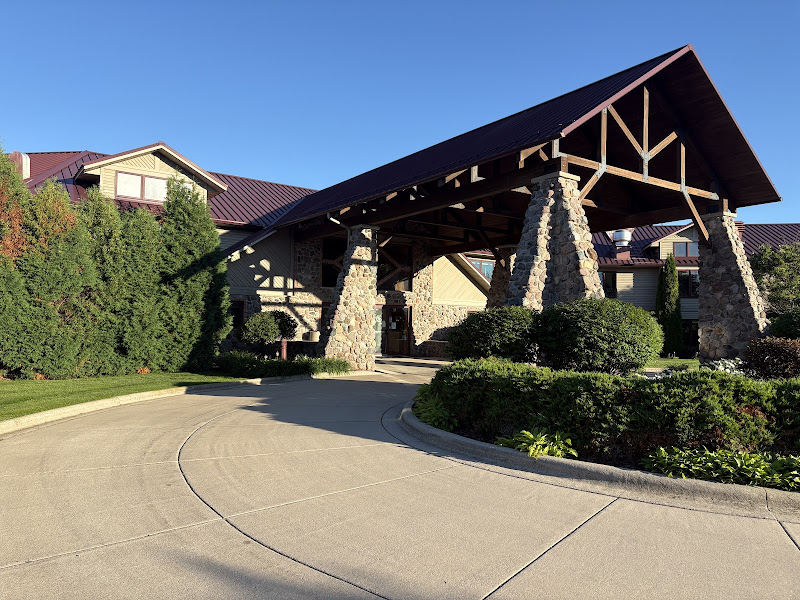Wave Pointe Marina & Resort - Resort hotel in Sturgeon Bay