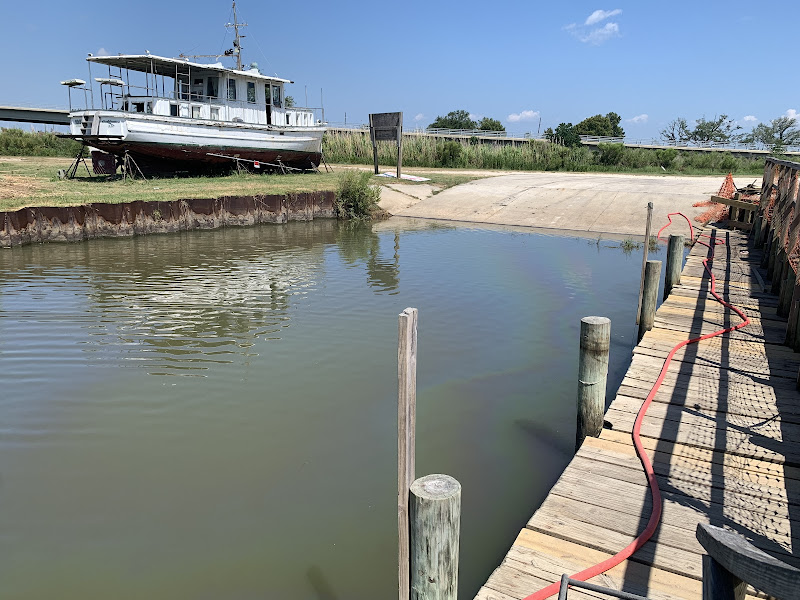 Pelican Pointe Marina