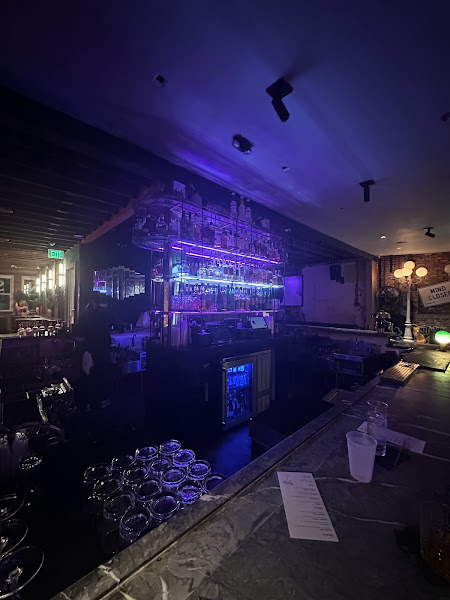 The Robinson Cocktail Room