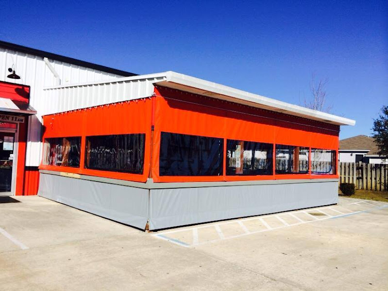 Johnny Huston's Grille & Bar - Bar & grill in Navarre