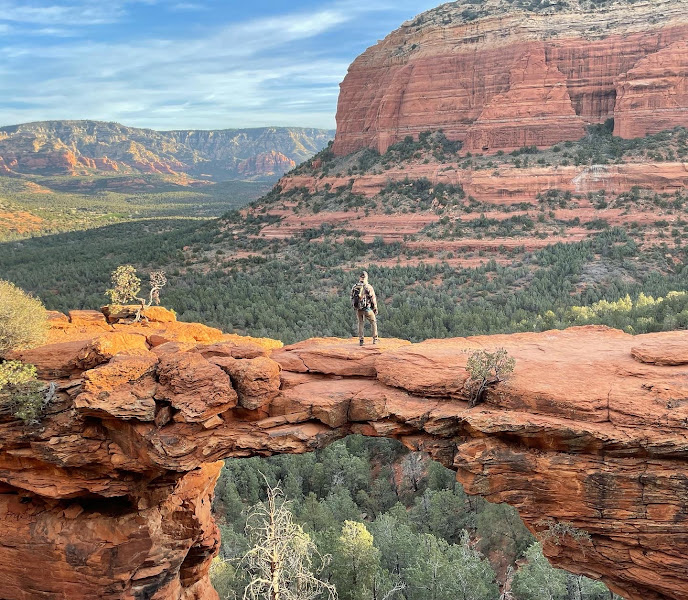 Devil's Bridge Trailhead - Hiking area in Sedona