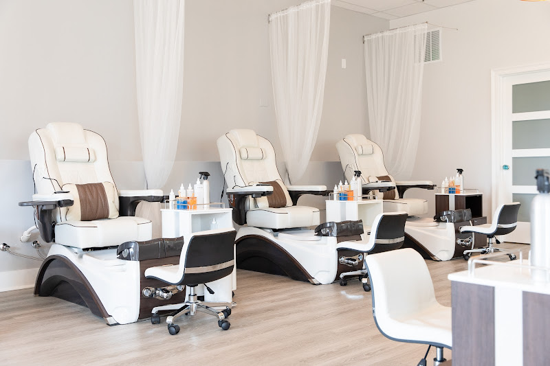 Beachside Beauty - Nail salon in Destin