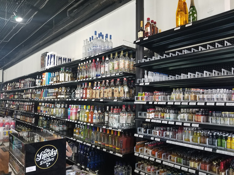 Downtown Nashville Wine and Spirits. Beer, Cigarettes, and Cigars
