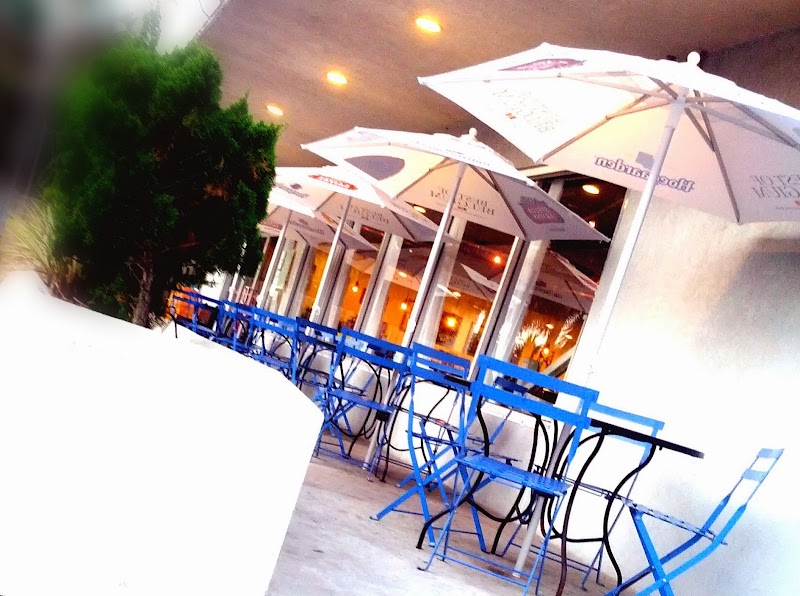 Café Eleven Restaurant & Catering - Live music venue in St. Augustine