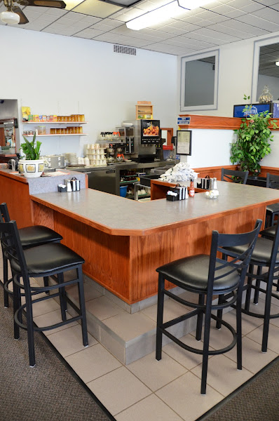 Vasili's Corner Cafe - Breakfast restaurant in Elkhorn