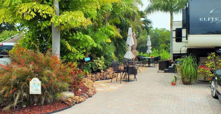 Holiday Cove RV Resort - Campground in Cortez