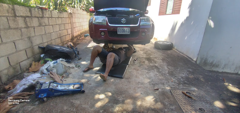 N&P AUTO SERVICES - Auto repair shop in Ocho Rios