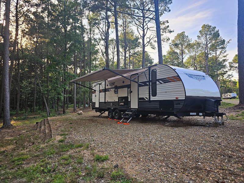 Redwood RV Park - RV park in Broken Bow