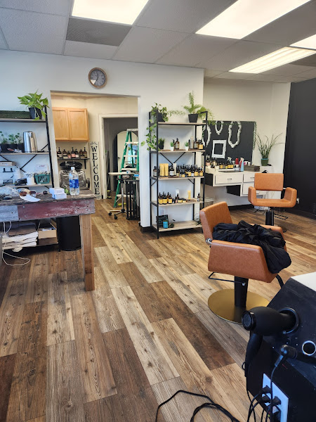 OrganiCuts - Hair salon in Lake Geneva