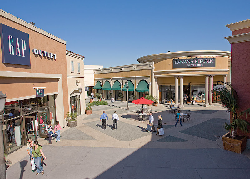 Las Americas Premium Outlets - Outlet mall in San Diego