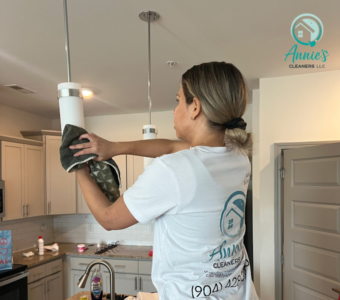 Annie's Cleaners LLC Florida