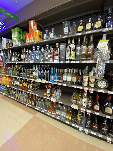 Publix Liquors at Indian River Village Shopping Center