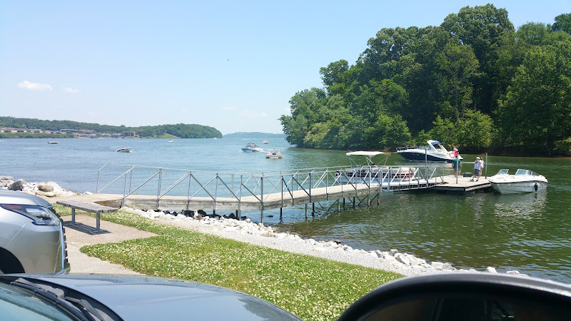 Chickamauga Marina - Boat rental service in Chattanooga