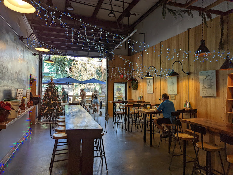 Lincoln and South Brewing Company - Brewery in Hilton Head Island