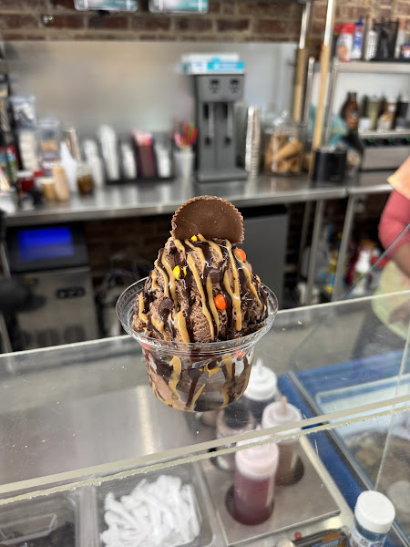 Scoop Around Ice Cream Bar - Ice cream shop in Chattanooga