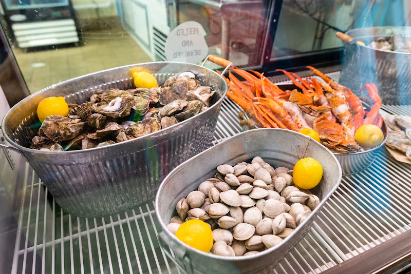 Bimini's Oyster Bar & Seafood Market