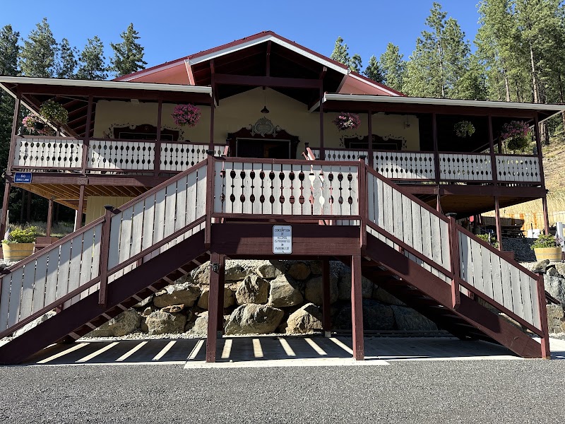 Neu Flessenow Cellars - Winery in Leavenworth