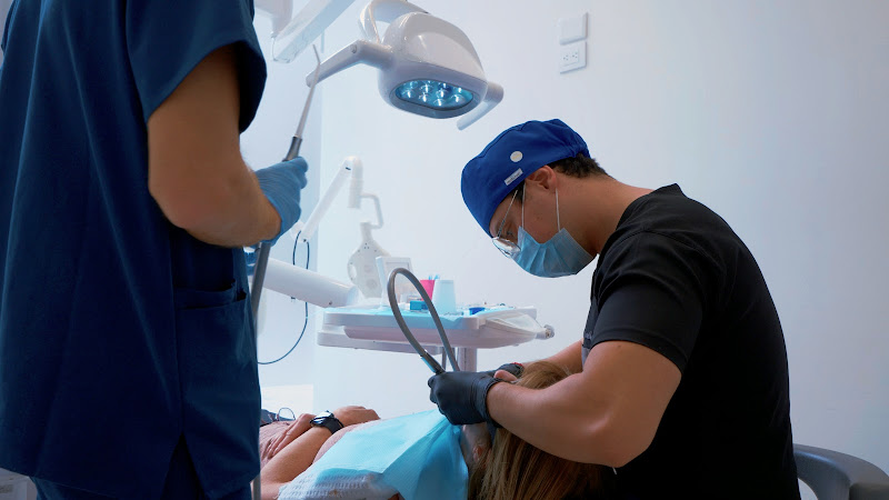 Paradise Dental Los Cabos - Dental clinic in Puerto Paraiso Shopping Center