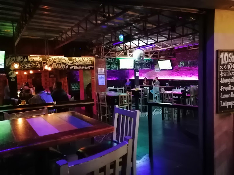 Dos Jimmys Signature Bar - Bar in Downtown