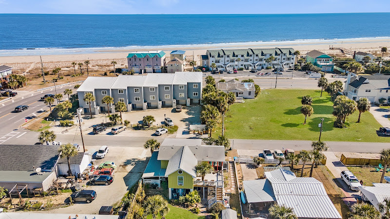 Lucky Savannah Vacation Rentals - Vacation home rental agency in Savannah