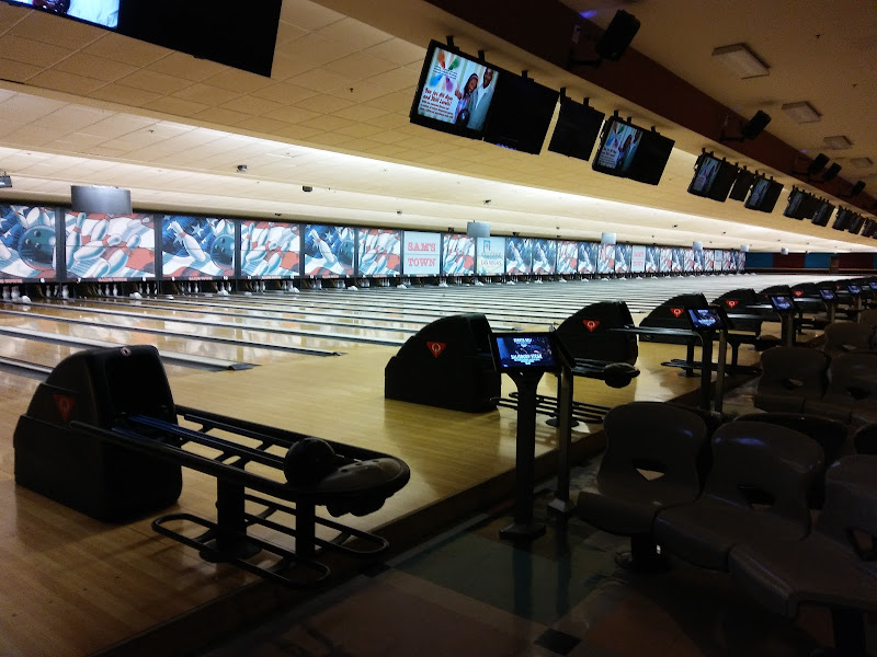 Sam's Town Bowling Center