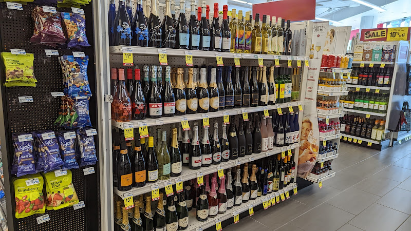 Longs Drugs - Liquor store in Honolulu